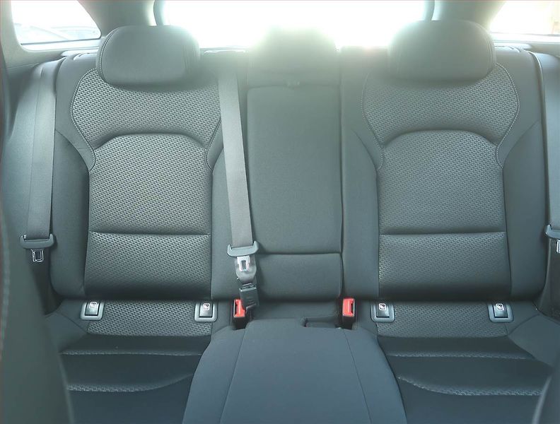 Hyundai i30 (2018) 1.4 CVVT, Serv.kniha, Tempomat - fotka 10 z 15