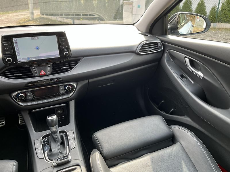 Hyundai i30 (2018) 1.4 T-GDI Premium Style - chip - fotka 14 z 19