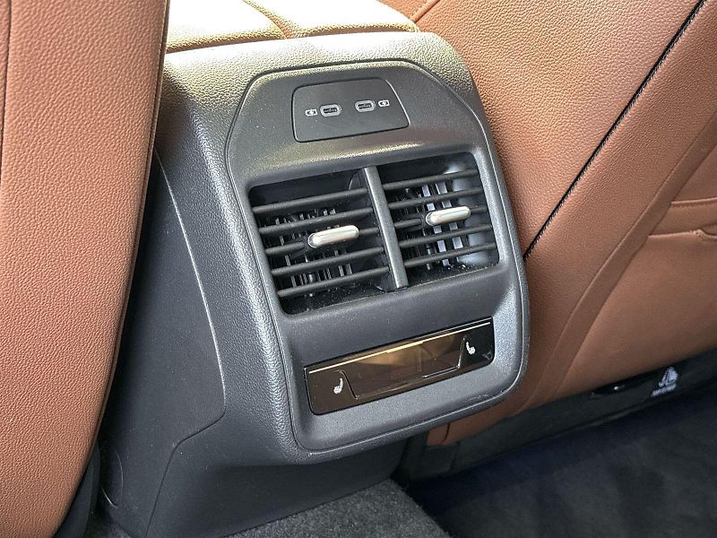 Škoda Superb (2024) 2.0 TDI 4x4 DSG L&K - fotka 29 z 33