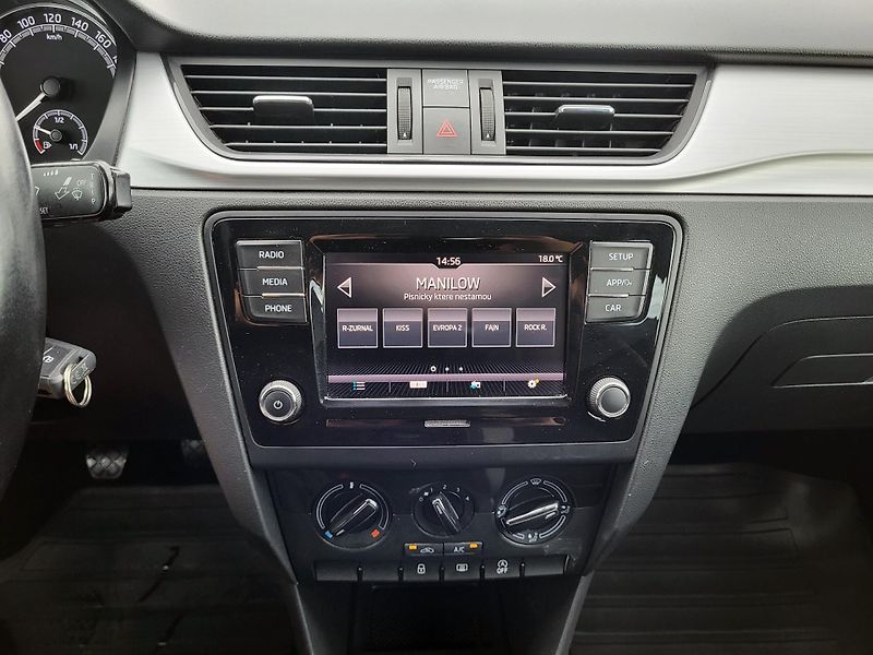 Škoda Rapid 1.0 TSI 81kW AMBITION *ČR - fotka 12 z 44