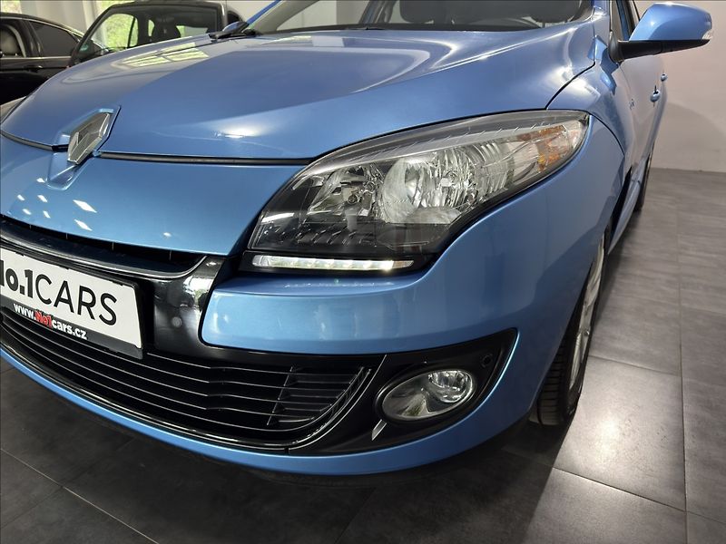 Renault Mégane 1,2   TCe 130 PARIS DELUXE TOP - fotka 35 z 42