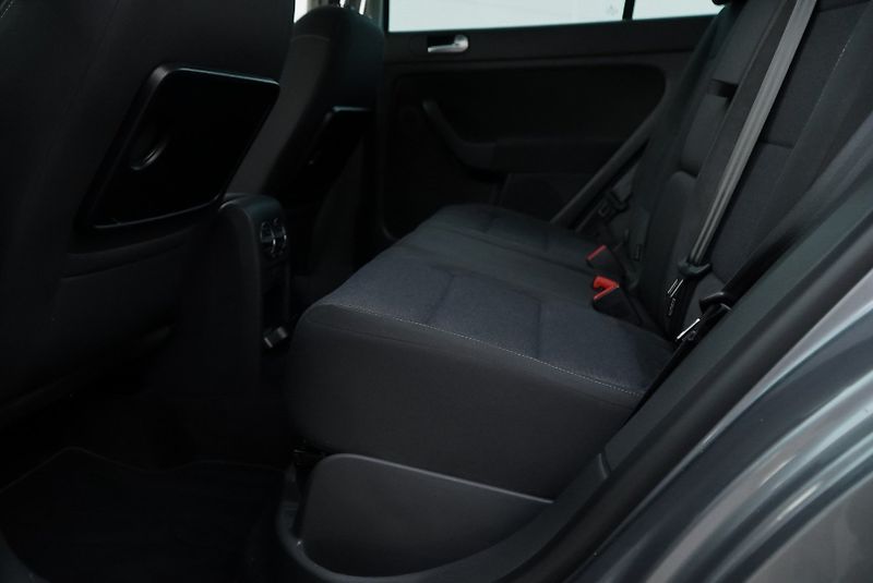 Volkswagen Golf Plus 1.2 TSi 77kW STYLE - fotka 19 z 28