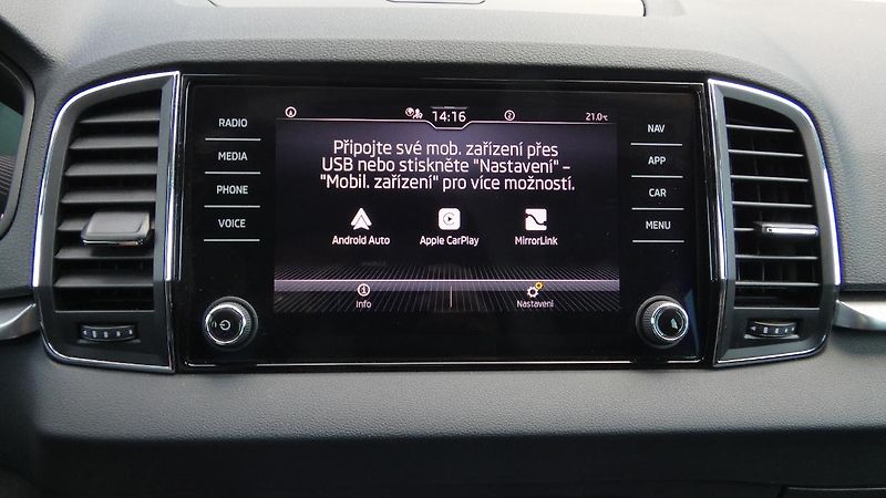 Škoda Karoq 1,5 TSI DSG Ambition - fotka 15 z 24