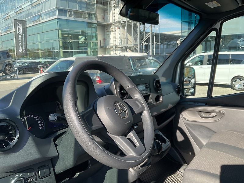 Mercedes-Benz Sprinter 311 CDI Tourer 9Míst - fotka 6 z 8