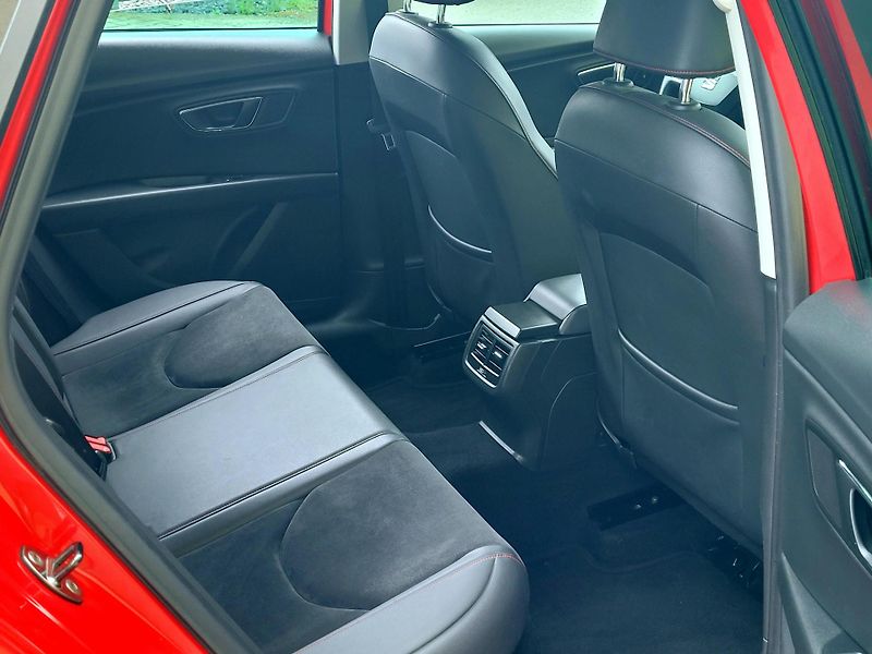Seat Leon 1,4FR *SERV.KN, nové ROZVODY   - fotka 23 z 45
