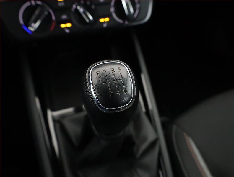 Škoda Scala (2024) Selection 1.0 TSI, ČR,1.maj - fotka 13 z 19