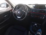 BMW Řada 3 (2014) Sport Line 320 i, Serv.kniha - náhled 7
