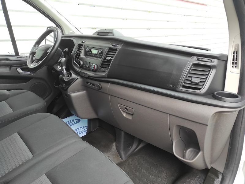 Ford Transit Custom 2.0EcoBlue mHev, L2, 6 míst,TZ - fotka 14 z 42