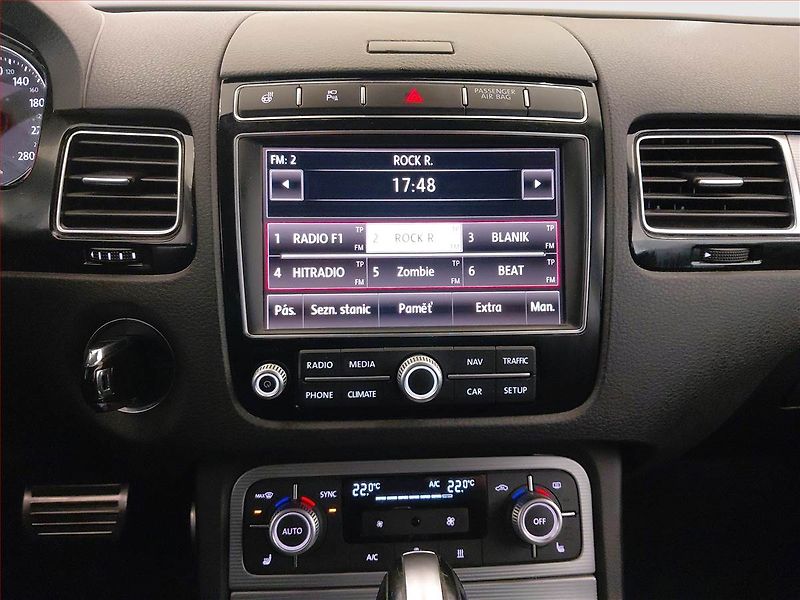 Volkswagen Touareg (2017) R-Line 3.0 TDI, 4X4, Automat - fotka 12 z 18