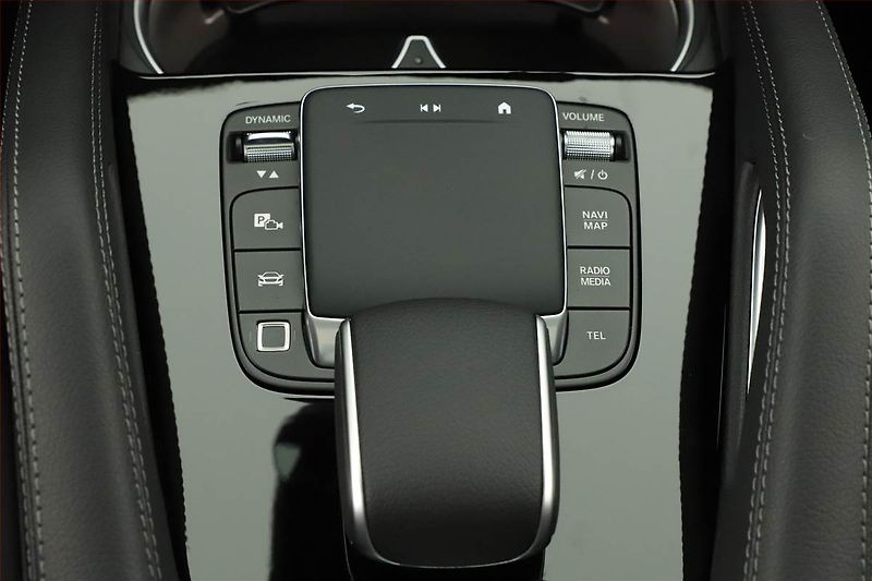 Mercedes-Benz GLE (2025) 300 d 4MATIC, AMG, VZDUCH - fotka 22 z 31