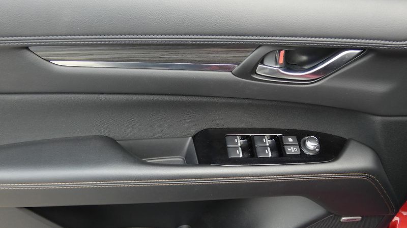Mazda CX-5 Exclusive-line 2.0 Skyactiv-G1 - fotka 9 z 26