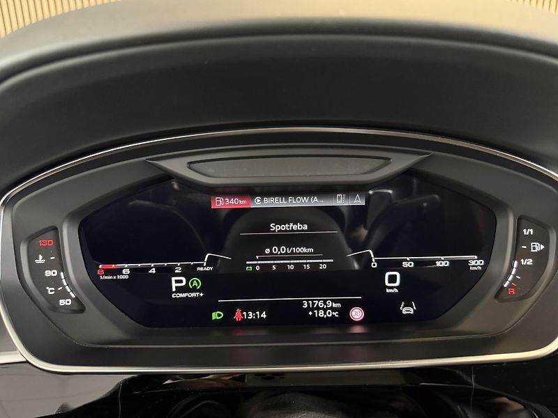 Audi S8 B&O-Adv. Carbon Matrix Pano TV - fotka 32 z 52