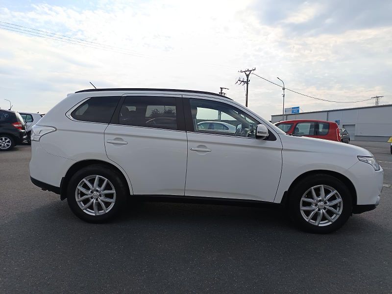 Mitsubishi Outlander (2013) - fotka 5 z 24