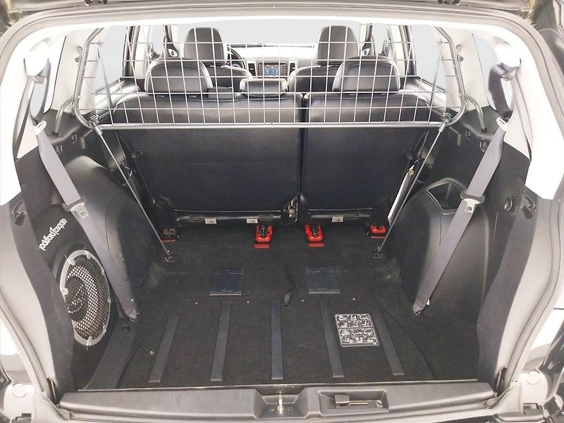 Mitsubishi Outlander (2011) 2.2 DI-D, 4X4, 7 míst - fotka 14 z 27