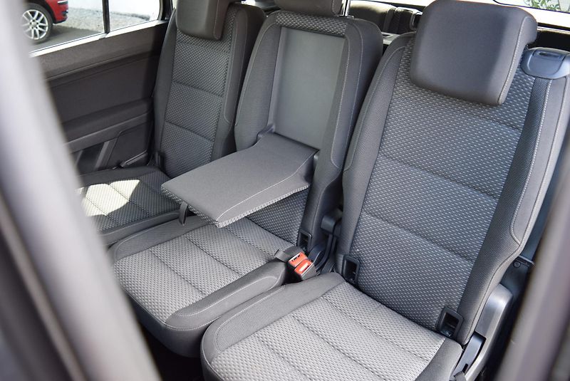Volkswagen Touran (2016) 1.4TSI 110kw TAŽNÉ 7MÍST WEBAS - fotka 14 z 43