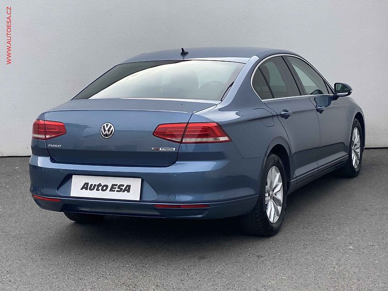 Volkswagen Passat (2015) 1.4TSi, Comfortline - fotka 4 z 17