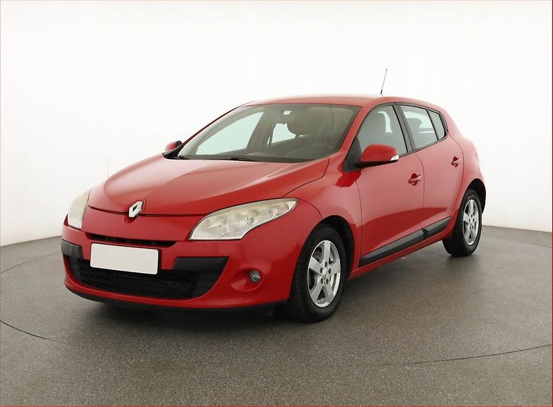 Renault Mégane (2009) 1.5 dCi, po STK, slušný stav - fotka 2 z 18