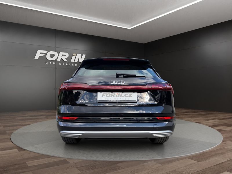 Audi e-tron (2023) 55 300KW 21 ALU  - fotka 5 z 27