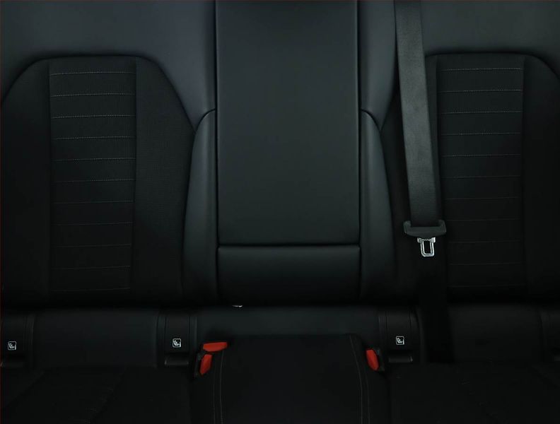 BMW Řada 3 (2020) 320 d - fotka 10 z 16