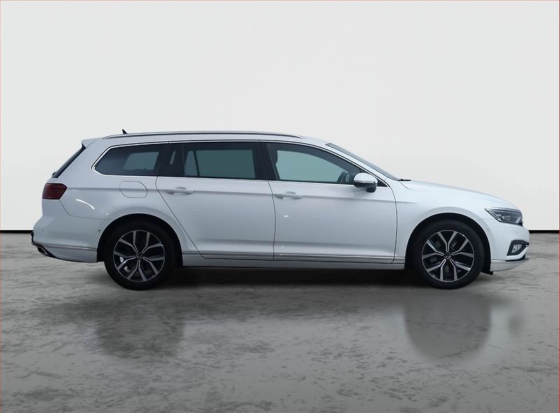 Volkswagen Passat (2020) Elegance 2.0 TDI, Automat - fotka 6 z 19