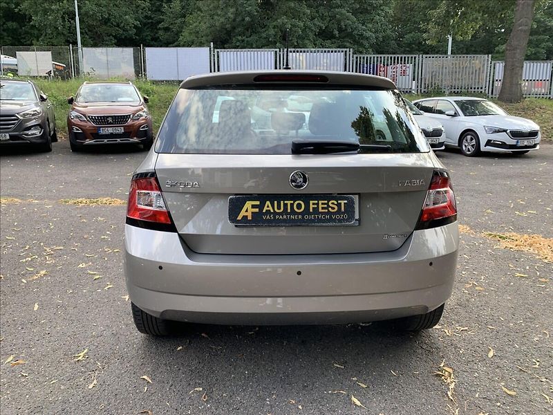 Škoda Fabia 1,0 TSI 1.MAJITEL,ČR,SERVISKA - fotka 7 z 18