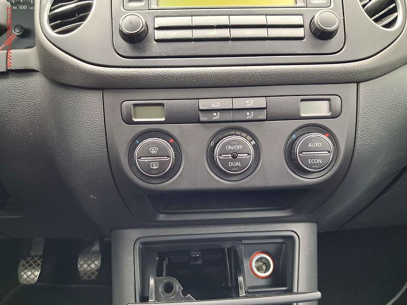 Volkswagen Golf Plus (2007) 1.6 TDI, 1.maj,ČR, Klima - fotka 13 z 16
