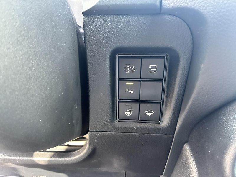 Toyota Land Cruiser 2.8 D-4D AT AWD 130 kW Executi - fotka 18 z 28