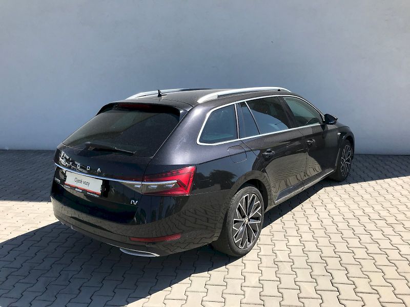 Škoda Superb (2022) COM IV L K TS 1.4 A6F - fotka 2 z 29