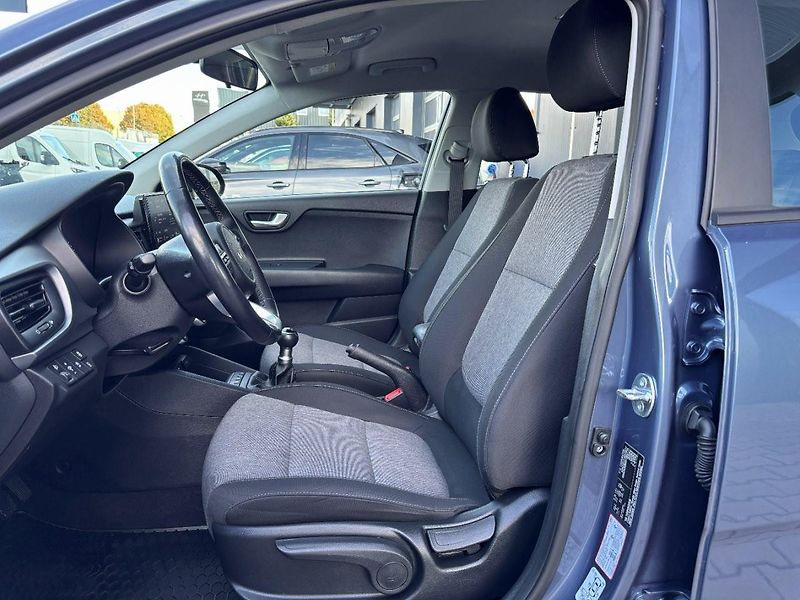 Kia Stonic SPIN 1.2 DPI 62 kW - fotka 11 z 22