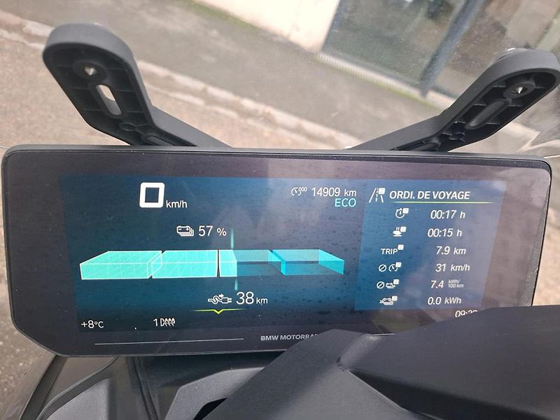 BMW CE 04 (2023) PRO / Avantgarde - fotka 5 z 10