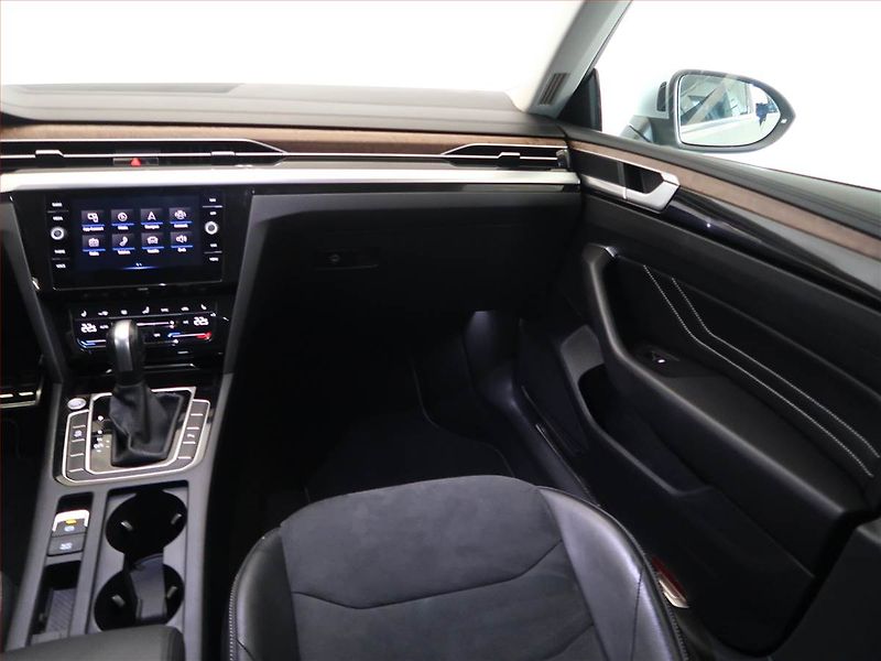 Volkswagen Arteon (2022) 2.0 TDI - fotka 8 z 17