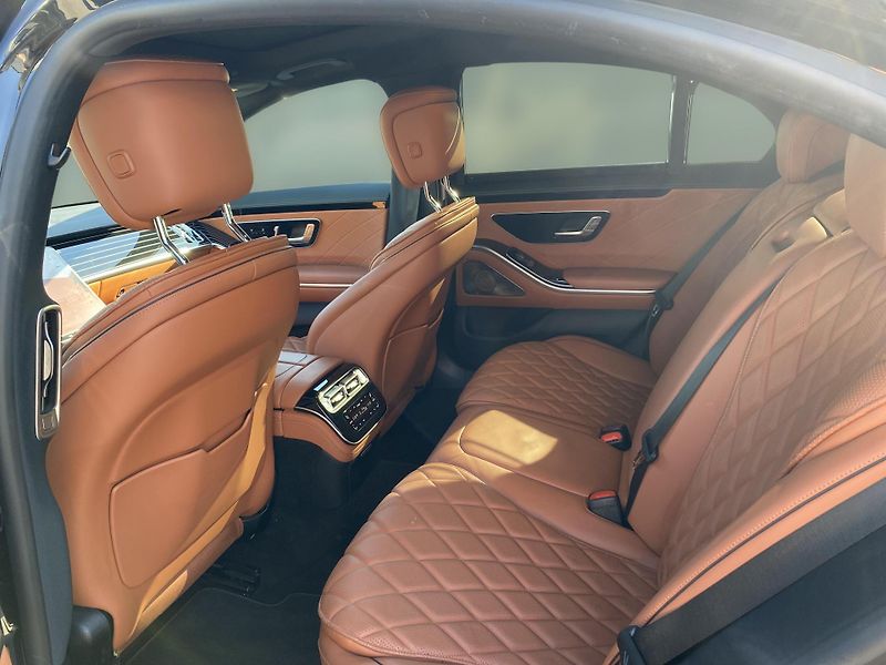 Mercedes-Benz Třídy S S 400 d AMG 4M - fotka 14 z 22