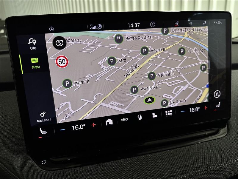Škoda Enyaq IV80 ACC TAŽNÉ MATRIX LED - fotka 18 z 47