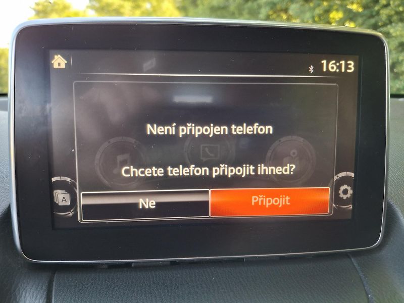 Mazda 2 1.5 benzin  - fotka 29 z 41
