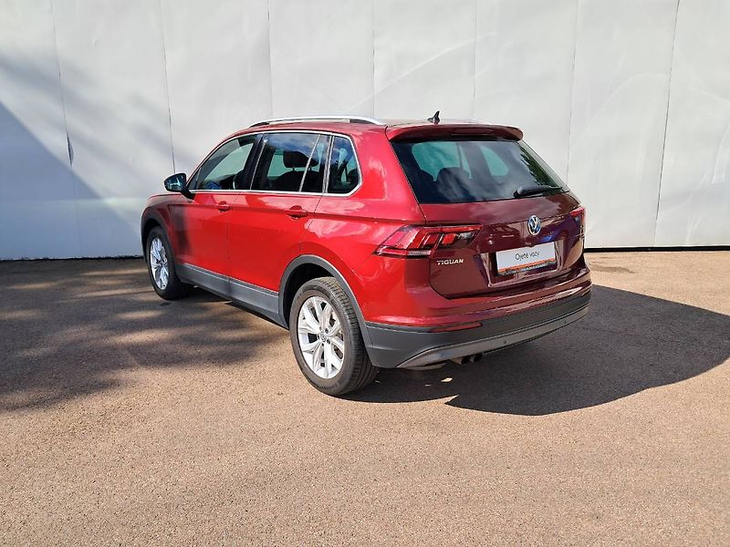 Volkswagen Tiguan (2018) COMFORTLINE 2.0 TSI / 132 kW D - fotka 28 z 35