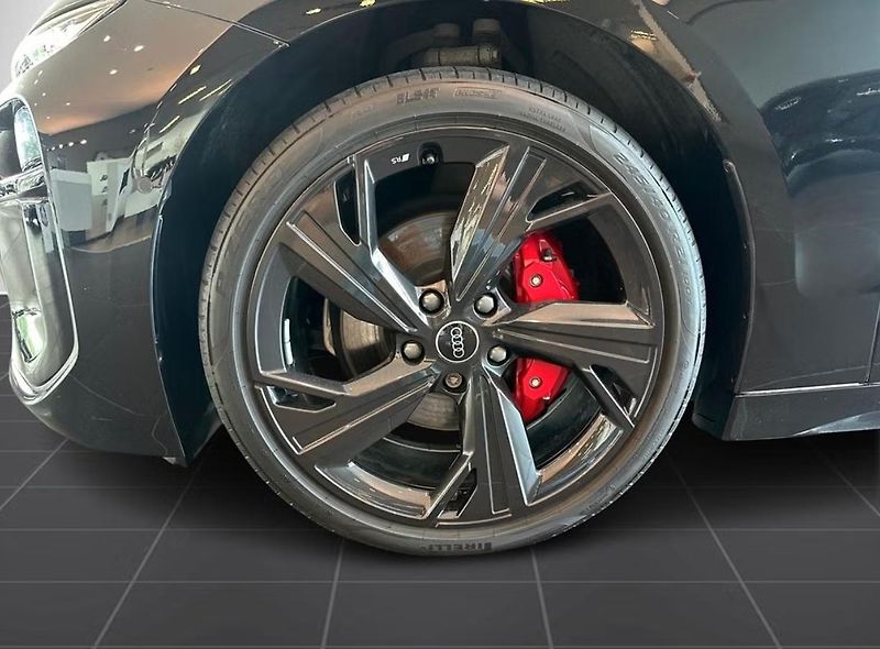Audi A6 Avant e-tron Q 360k Tech Pro Kůže - fotka 9 z 14