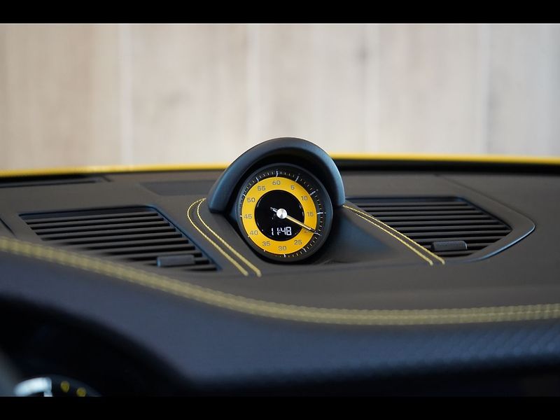 Porsche 911 GT3 Touring, Lift, Bose, PDLS - fotka 32 z 49