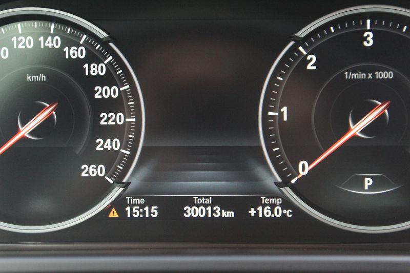 BMW X6 xDrive40d - fotka 24 z 25