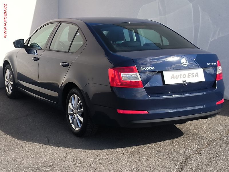 Škoda Octavia (2016) 1.6 TDi, ČR, AC, výhřev sed - fotka 6 z 18