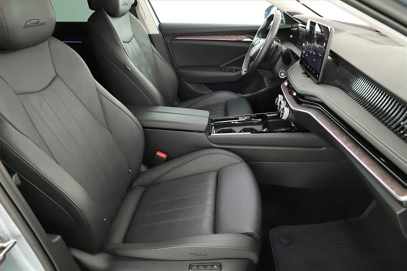 Škoda Superb (2024) Laurin&Klement 2.0 TDI - fotka 7 z 22