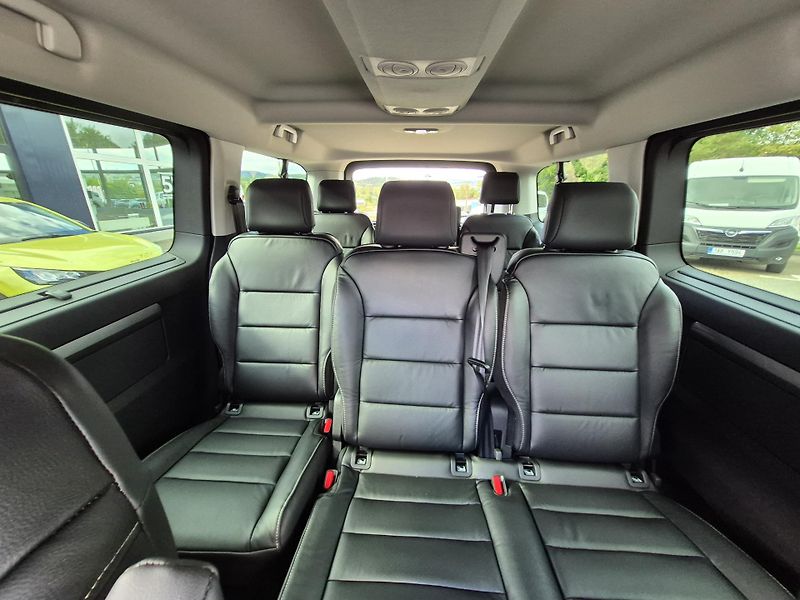 Peugeot Traveller (2026) Allure L3 2.2BlueHDi 180k EAT8 - fotka 29 z 29