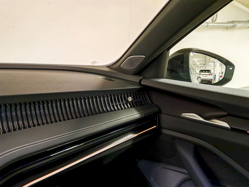 Škoda Superb (2025) Combi 2.0 TSI 195 kW DSG 4x4 S - fotka 6 z 36