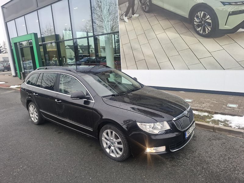 Škoda Superb (2011) II,2.0 TDI,125kW,1 maj - fotka 5 z 19