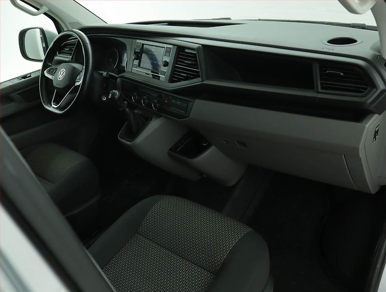 Volkswagen Transporter (2023) 2.0 TDI, ČR, 1Maj - fotka 7 z 16