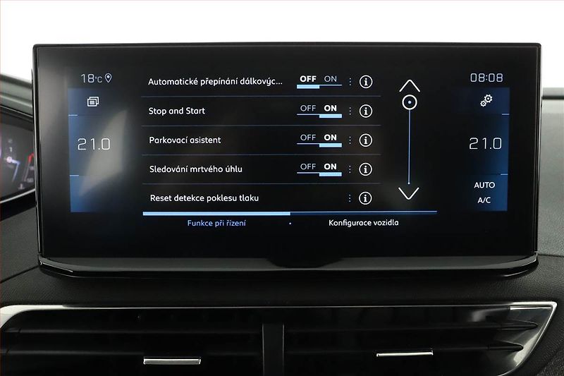 Peugeot 5008 (2022) Allure 1.5 BlueHDi - fotka 13 z 19