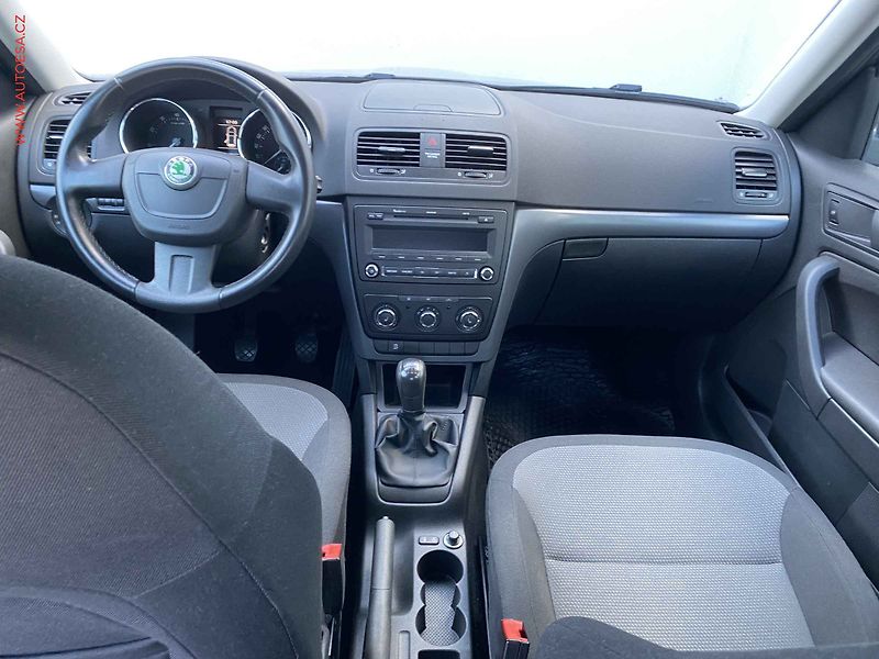 Škoda Yeti (2011) 1.4 TSi, Active, TZ, +kola - fotka 8 z 18