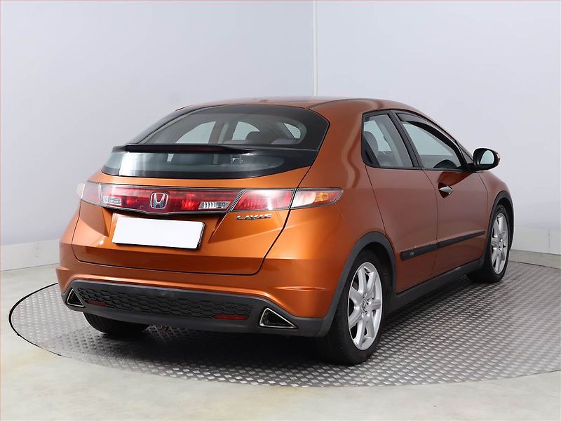 Honda Civic (2008) 1.8, po STK, v provozu - fotka 5 z 14