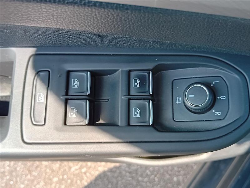 Volkswagen Golf Variant 1,0 TSi 81kW LIFE  REZERVACE 8 - fotka 13 z 22