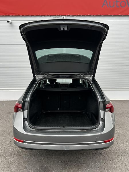 Škoda Octavia 2.0TDI DSG 110kW Style DPH  - fotka 24 z 24