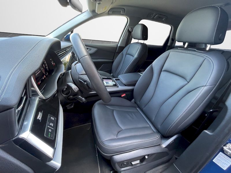 Audi Q7 (2024) 50 TDI 210 kW Quattro S-Line 7 - fotka 24 z 35